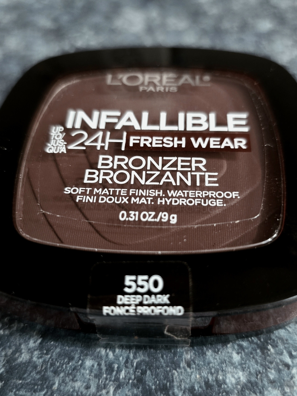L'Oreal Soft Matte Bronzer 550 Deep Dark - Brown